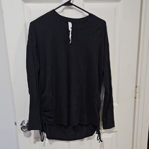 Lululemon Black Ruched Side Long Sleeve Top Women’s Size 8